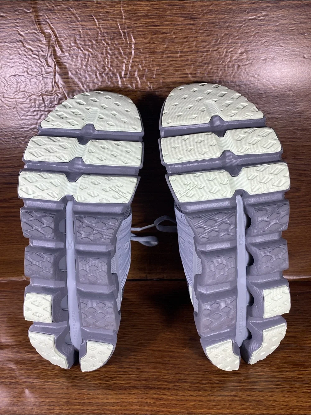 On Cloudswift women’s shoe size 7.5